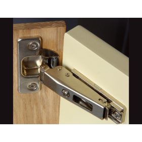 C1A6A99 ráütődő pánt 8mm fazékmélység Salice