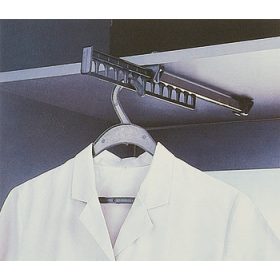 805.04.690 kihúzható vállfatartó 